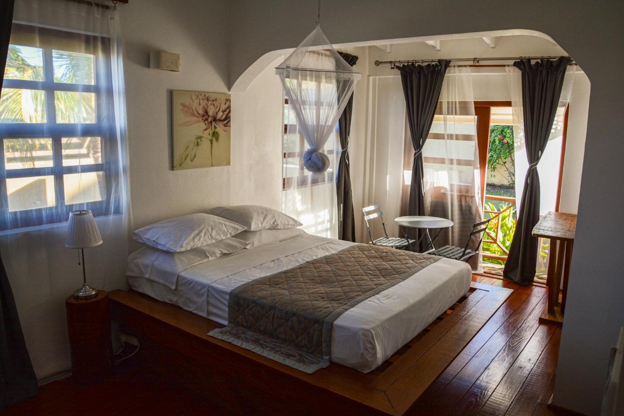 The Milligan Hotel Kingstown Room photo