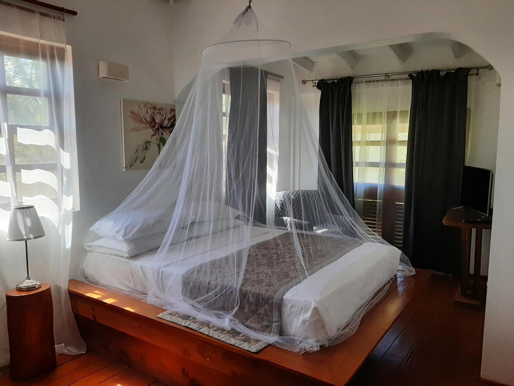The Milligan Hotel Kingstown Room photo